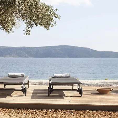 Ilya By The Sea Apartment *